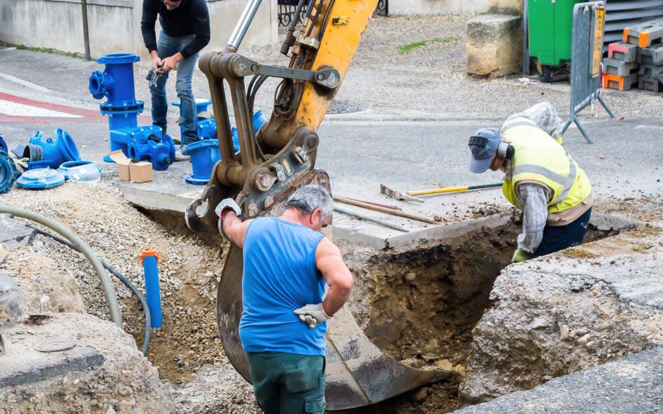 tarif plombier débouchage canalisation Le Plessis-Pâté